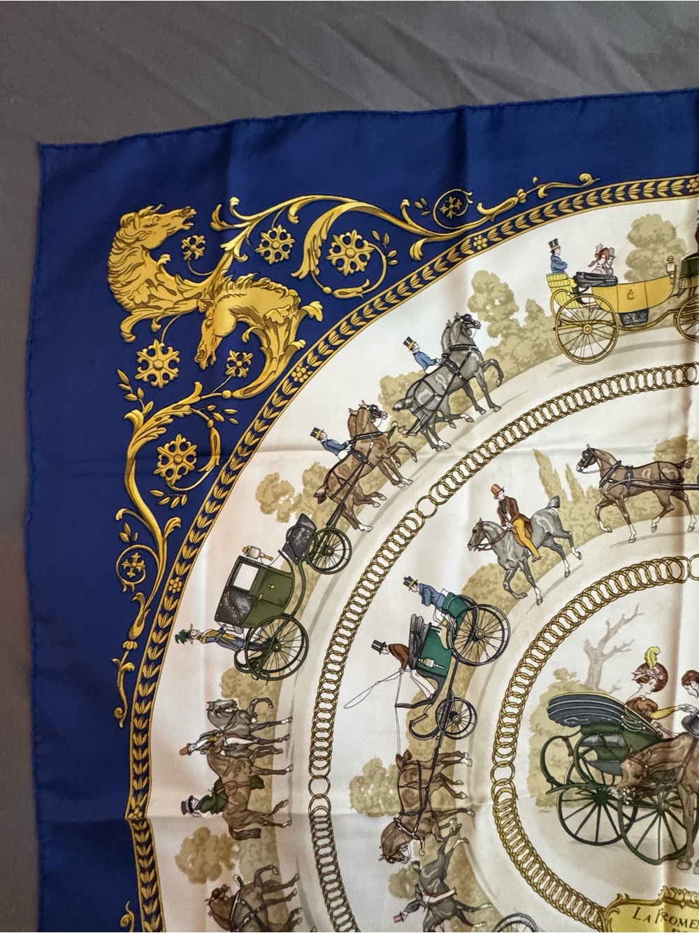 Hermes Silk Scarf 100% Authentic Horse Coach Circle 90cm “Longchamps” Print Blue - Picture 6 of 10